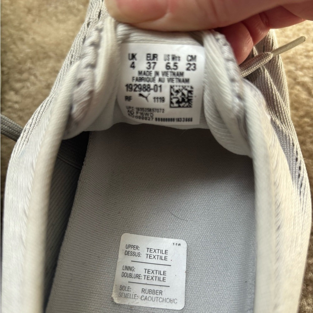 EUC Women’s Puma 6.5 Gray/White Golf Sneaker - Picture 6 of 7